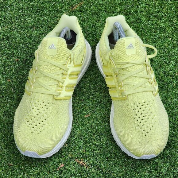 ADIDAS ULTRABOOST - Womens Sneakers - SIZE 7.5 - Picture 2 of 9